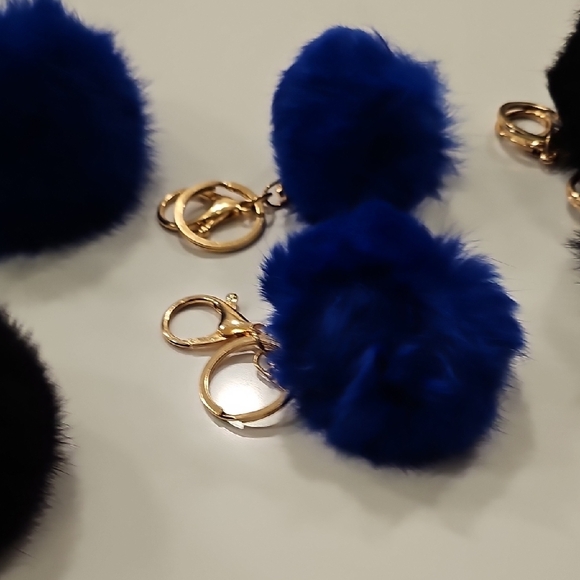 Rabbit Fur Pom Pom Keychains - Picture 3 of 4